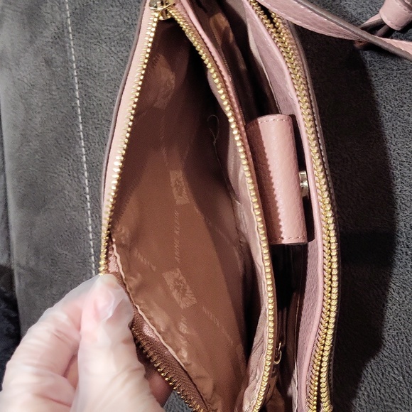 Anne Klein Purse - Picture 11 of 13